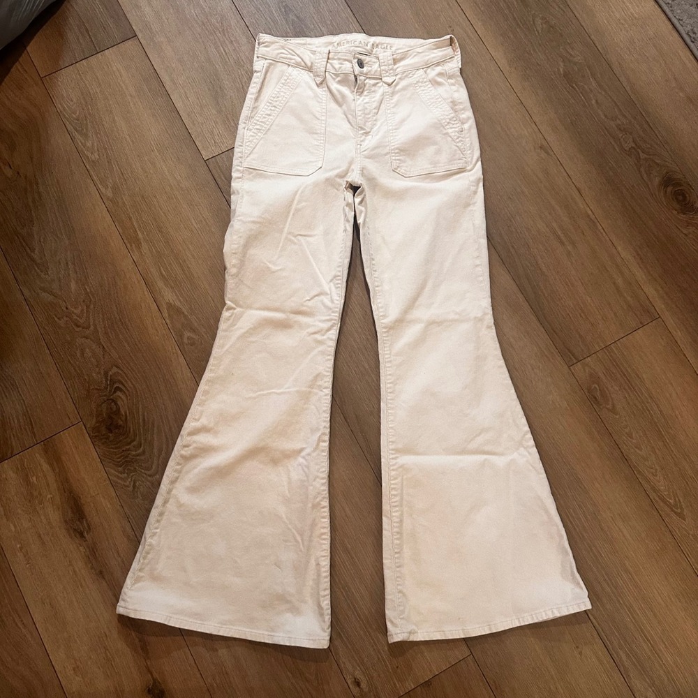 American Eagle Cream Corduroy Flare Pants High Rise Stretch Size 6 Regular